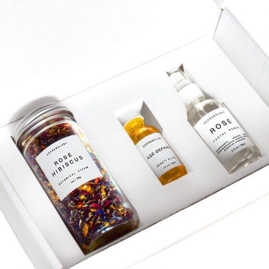 Age Repair Beauty Set. All Natural Gift Kit