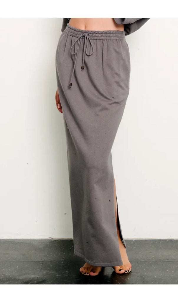 SIMPLE CHIC SKIRT